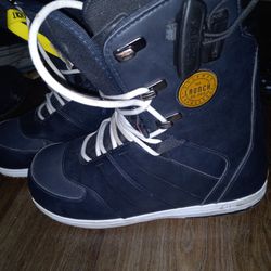 NEW -Salomon Snowboarding Boots