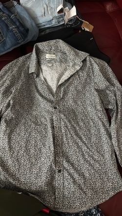 $10 Lucky Brand Slim Fit Size Medium 32/33
