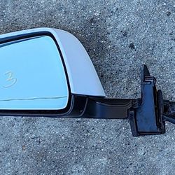 2017 2018 2019 2020 2021 2022 TESLA MODEL 3 LEFT DRIVER MIRROR