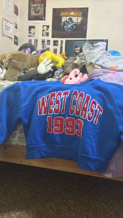 Large Blue West Coast 1993 Cropped Sweater