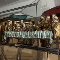 Last Supper porcelain decoration Statue 