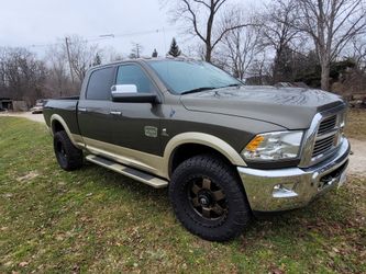 2012 Dodge Ram 4WD Pickup Turbo Disel Cummings