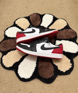Jordan 1 Low Black Toe Size 10.5