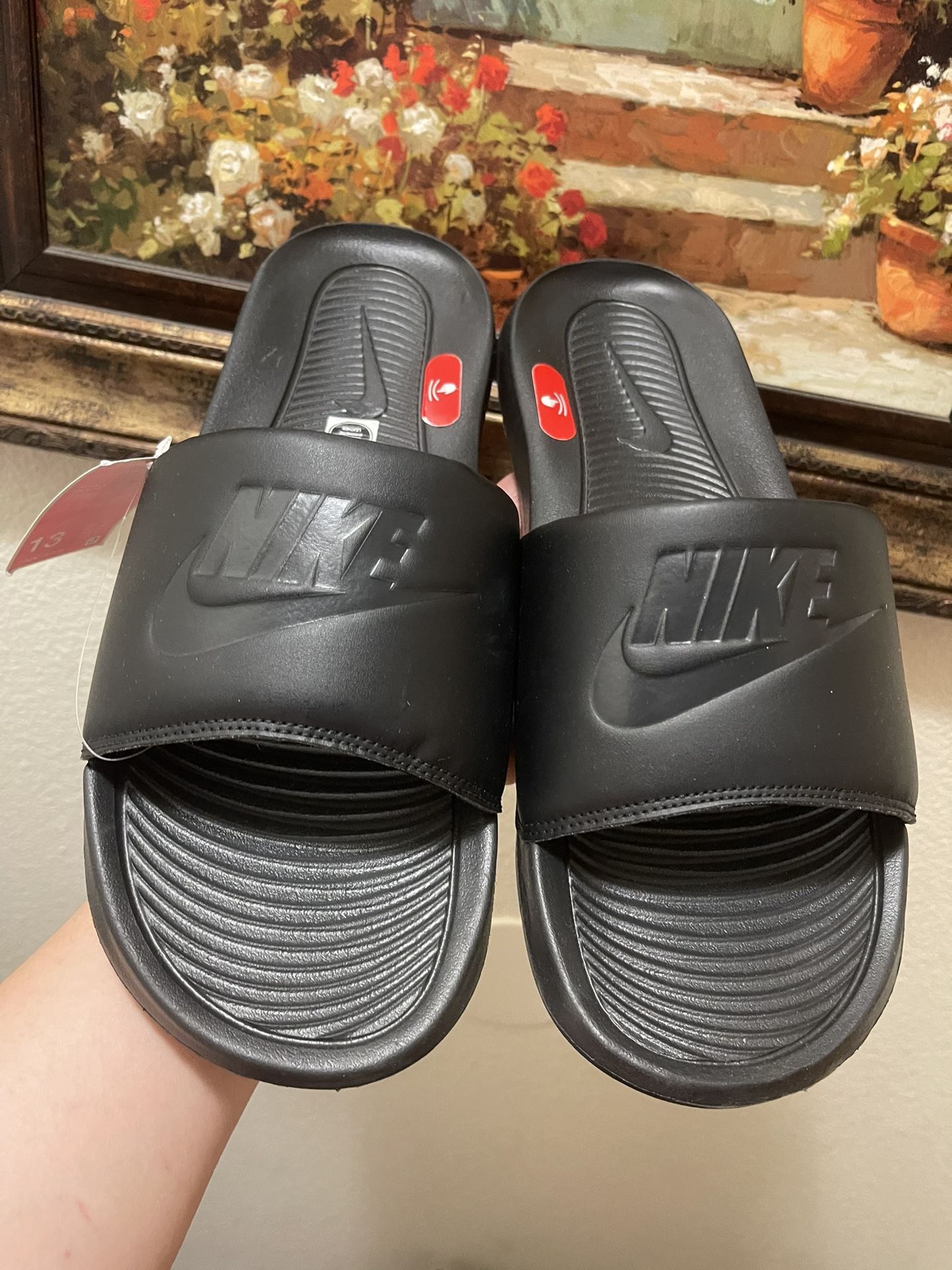 Nike Victori One Slides