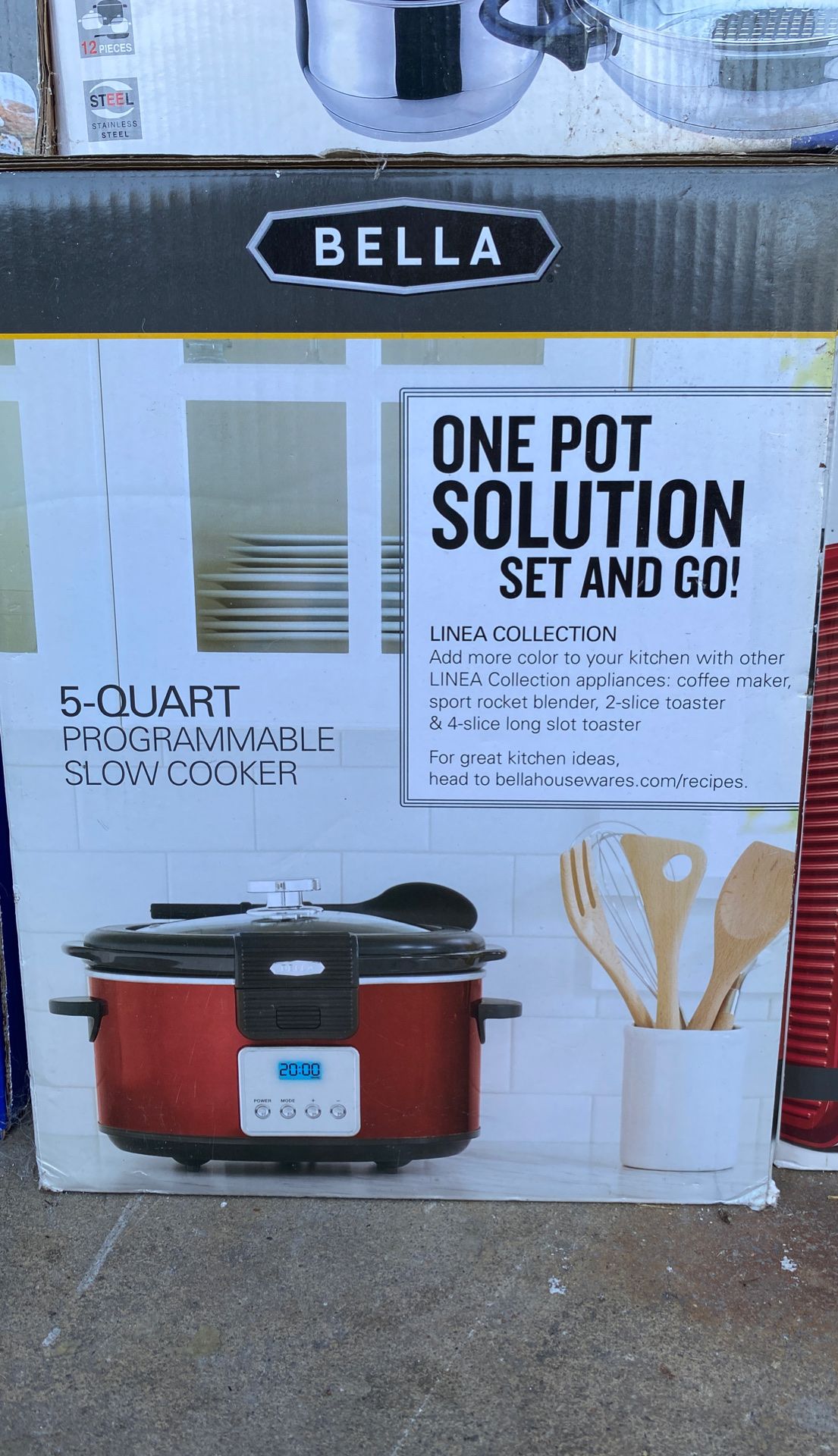 Slow cooker