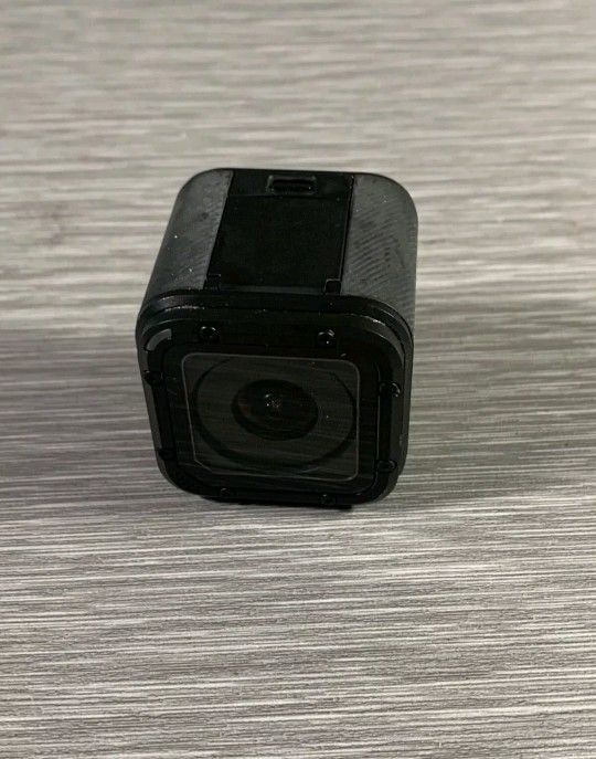 Go Pros The Hero Session And Hero 3