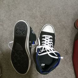 Men's Convers Good Condition Pickup Only Cash Size 10
