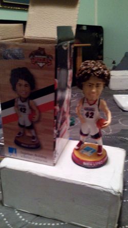 Fresno famous Robin Lopez