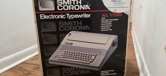 Smith Corona 1700