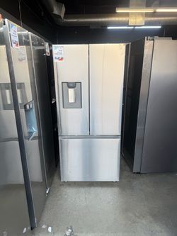 Samsung 30 Inch Wide French Door Refrigerator With Water Dispenser & Icemaker - Stainless Steel β¨