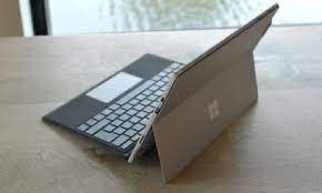 Microsoft Surface Pro 5 w Type Cover and Pen - 512 I7 16 Gb Ram - Trade
