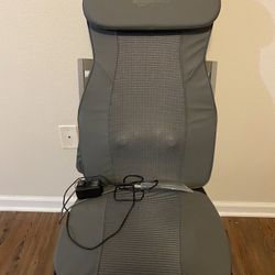 AmazonBasics Back & Seat Massager – Vibrating Cushion with Heat