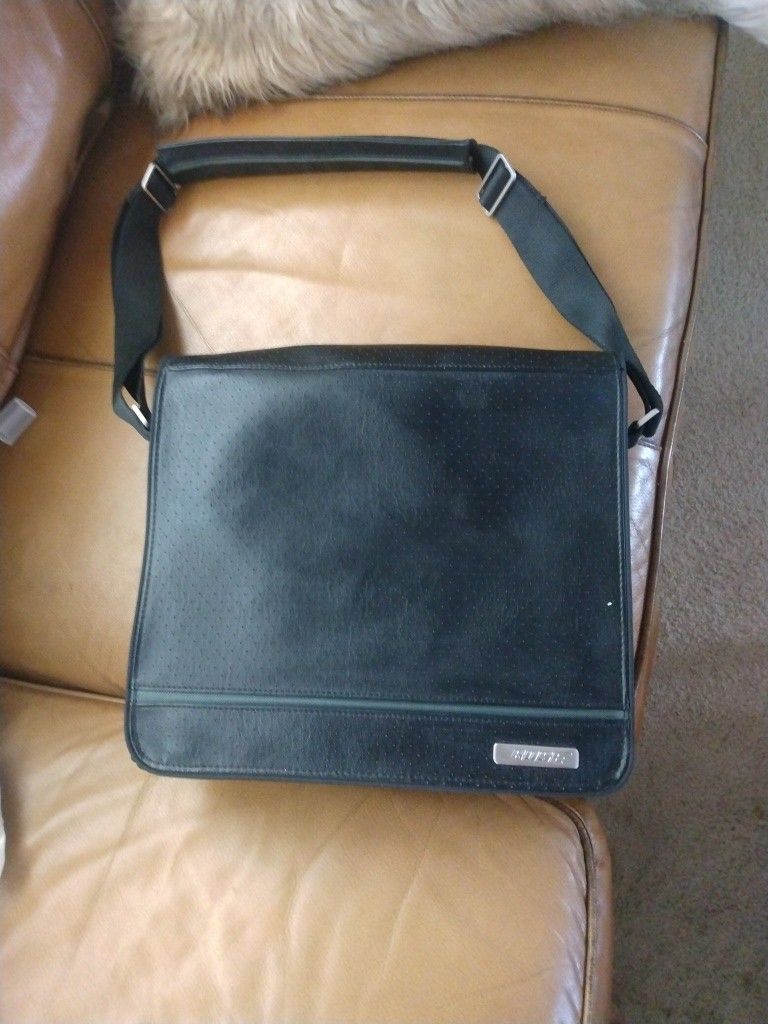 Bose Sound Dock Travel Bag Carry Case 13x10x3 Adjustable Strap Black.