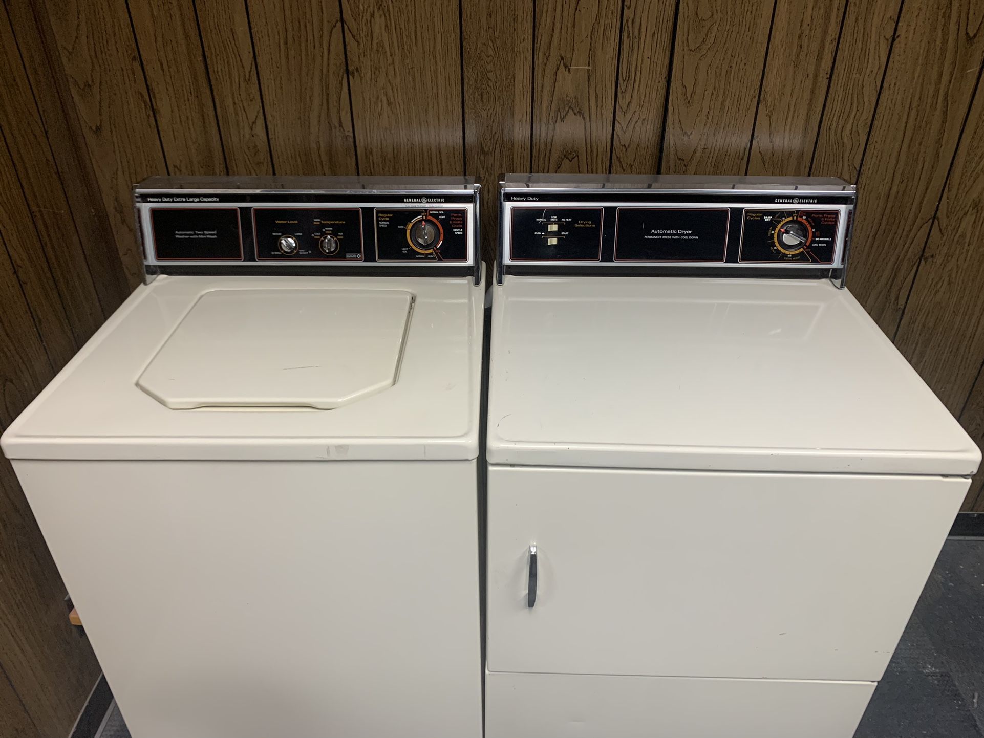 GE “Vintage/Old School” Extra Large Capacity Heavy Duty Washer/Electric Dryer (can deliver)