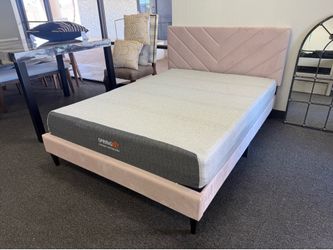 Full bed and mattress