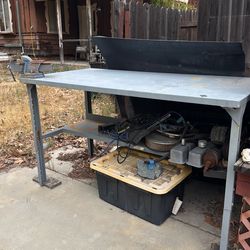 Metal Workbench Table with Vice