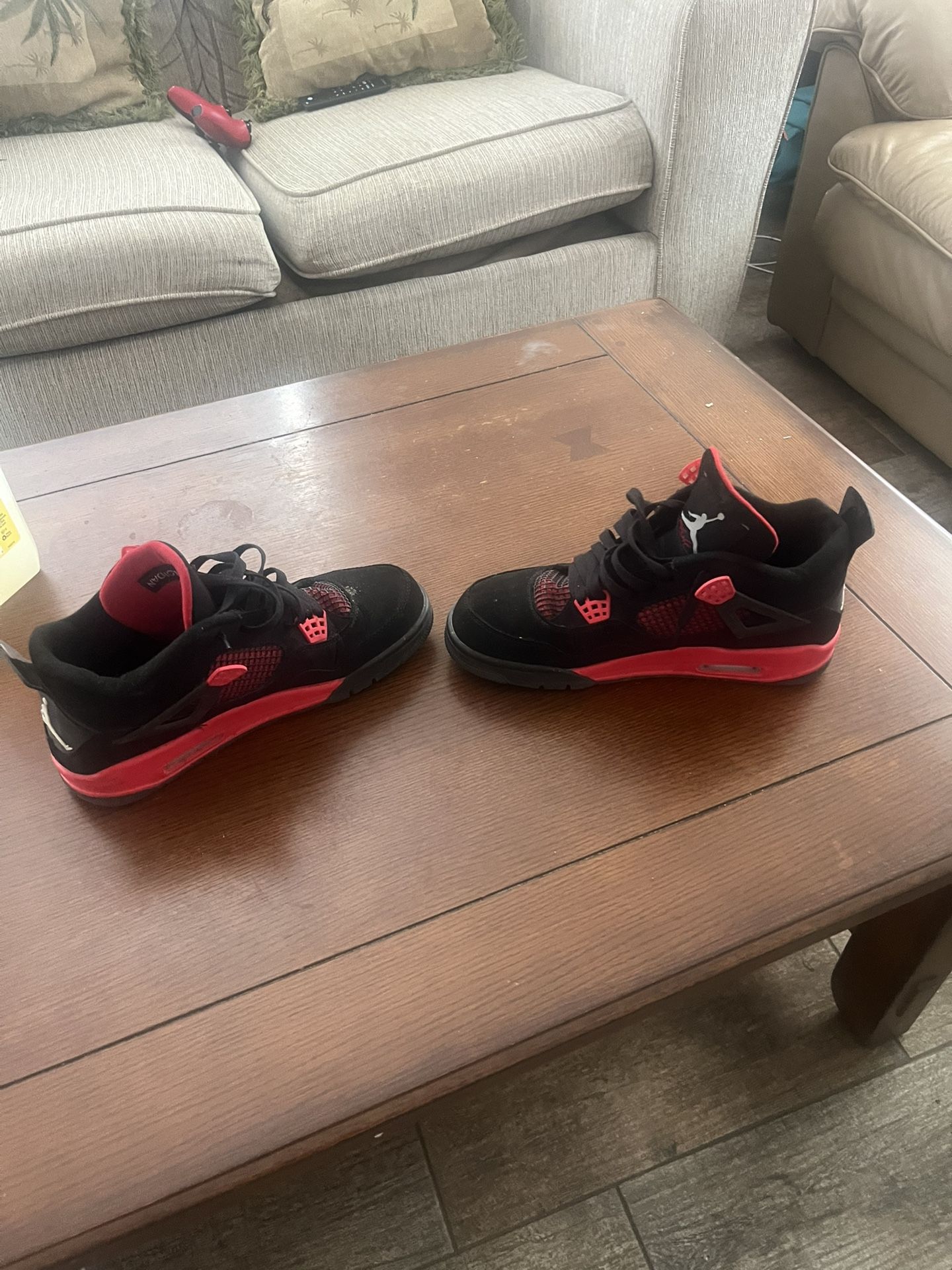 Jordan Retro 4s