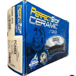 06-09 350Z 09-17 370Z 05-08 G35 09-13 G37 FRONT DISC BRAKE PADS PC888A NEW