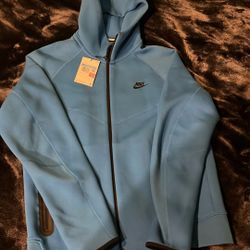 Nike Tech 