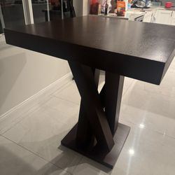 Solid Wood Beautiful Bar Table 