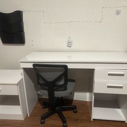 White Desk   night  stand  and chair
