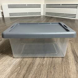 Plastic Storage Bin With Lid