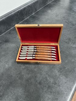 VINTAGE 6-Pc. STAINLESS & WOOD STEAK FLATWEAR DINING SET