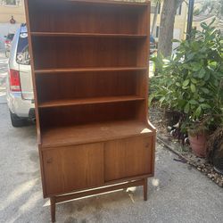 Vintage Mid-Century, Modern Bookshelf, Storage Cabinet!!