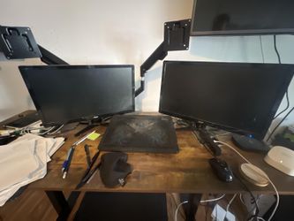 Two Acer G236HL 23-inch monitors on stands