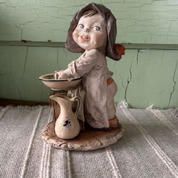 Vtg G. ARMANI Gulliver's World Girl “ Getting Clean” Washing Figurine Italy 1980