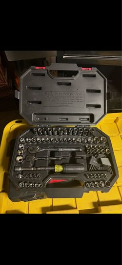 Husky 94-Piece SAE/Metric Mechanics Tool Set
