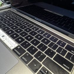 Late 2016 MacBook Pro / Spares Repairs