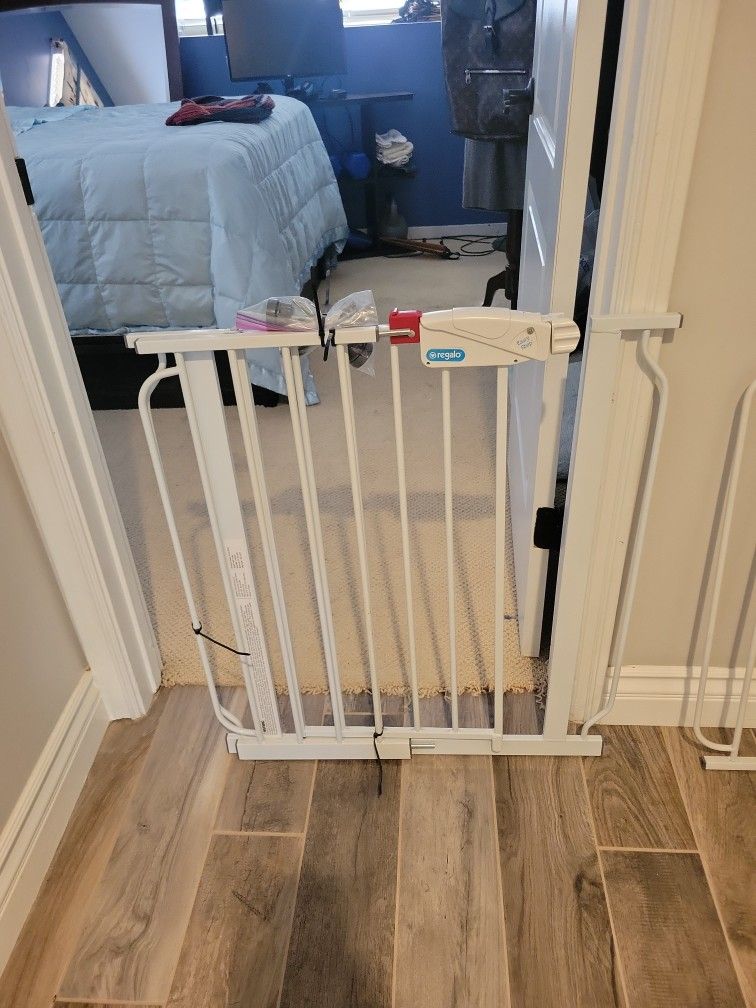 Baby/Pet Gate