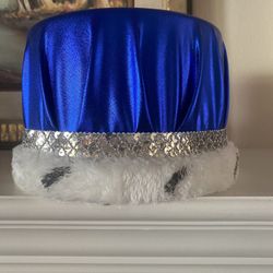 Crown FREE w/purchase