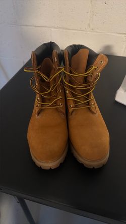 Size 9 Tim Boots