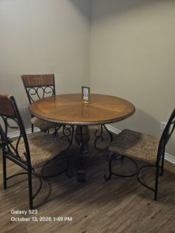 Dinning table