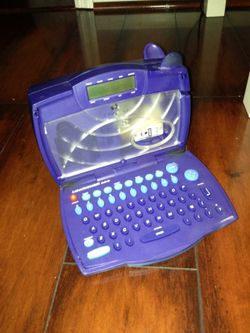 Dymo Label Manager 200 Label Printer with built-in Keyboard!