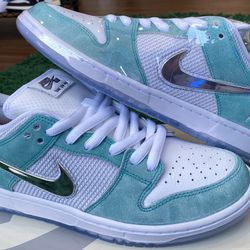 Nike SB Dunk Low April Skateboards Size 8.5 Deadstock/Brand New! 100% AUTHENTIC!