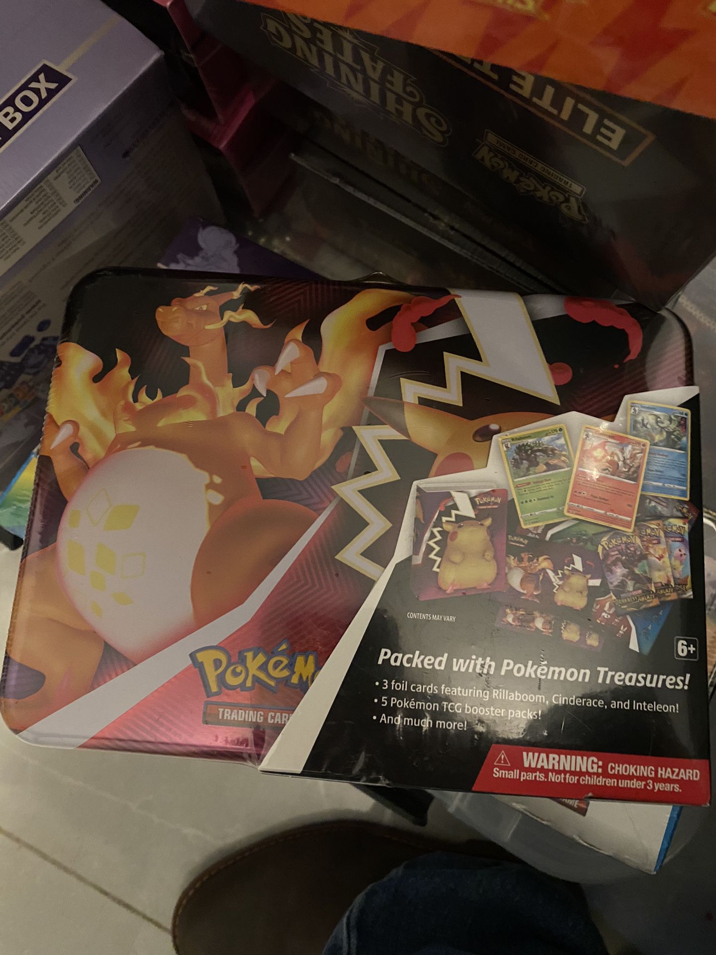 Pokemon Treasure Chest Collectors Tin NEW Charizard 5 TCG Packs