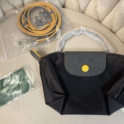 Long Champ Black Whit Yellow Stiching