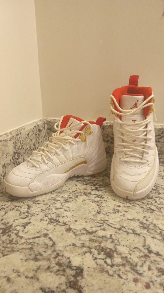 Air Jordan 12 Retro "FIBA