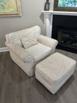 Chair w/ Ottoman