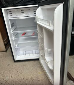 Magic Chef Mini Fridge 3.3 Cu. Ft. – Stainless Steel & Black – Great Condition!