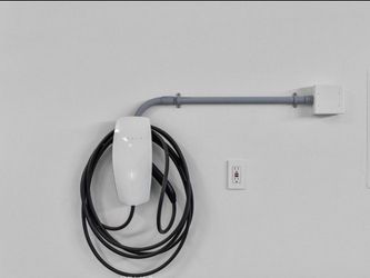 Tesla  Charger