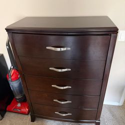 Bedroom Chest , Dresser  And Vanity 