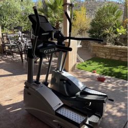 True Fitness TSX Elliptical for Sale in San Diego CA OfferUp