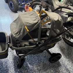 Evenflo Pivot Wagon Stroller