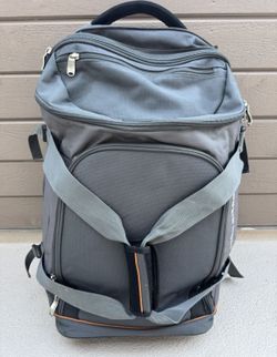 High Sierra Rolling  Duffle Bag/ Backpack 