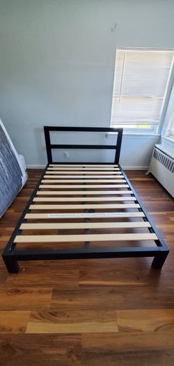 Full size metal bed frame