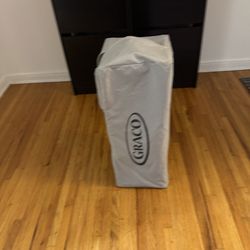 Play and go Playpen by Greco